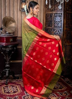 green hand woven silk blend cotton zari work all seasons sarees 4