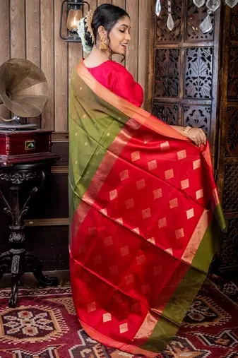 green hand woven silk blend cotton zari work all seasons sarees