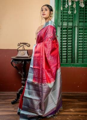 maroon hand woven silk blend zari work all seasons sarees 3