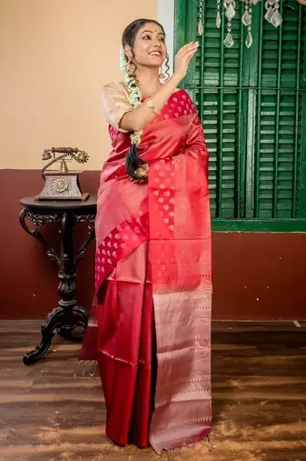 maroon hand woven silk blend zari work all seasons sarees