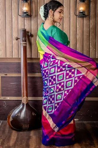 green hand woven silk blend zari work all seasons sarees
