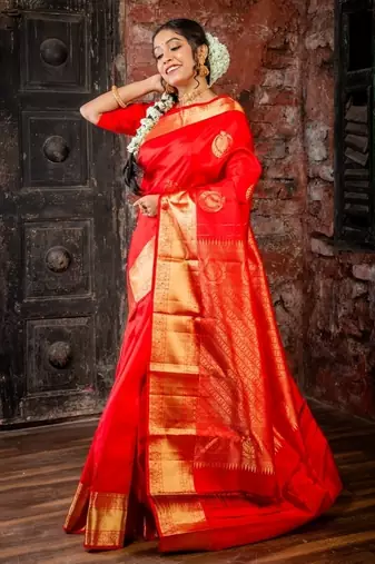 red hand woven silk blend zari work all seasons sarees