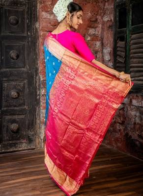 blue hand woven silk blend zari work all seasons sarees 4