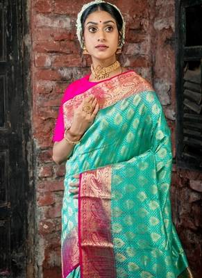 green hand woven silk blend zari work all seasons sarees 2
