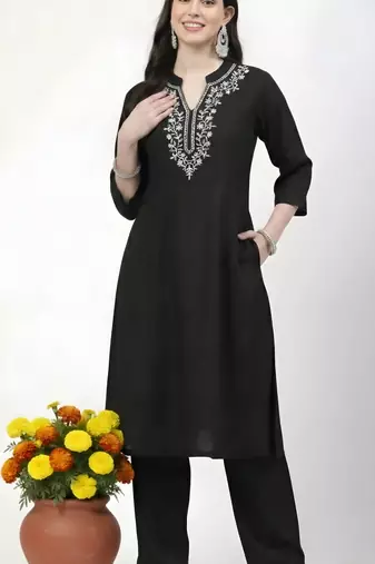 Black embroidered rayon kurta Pant