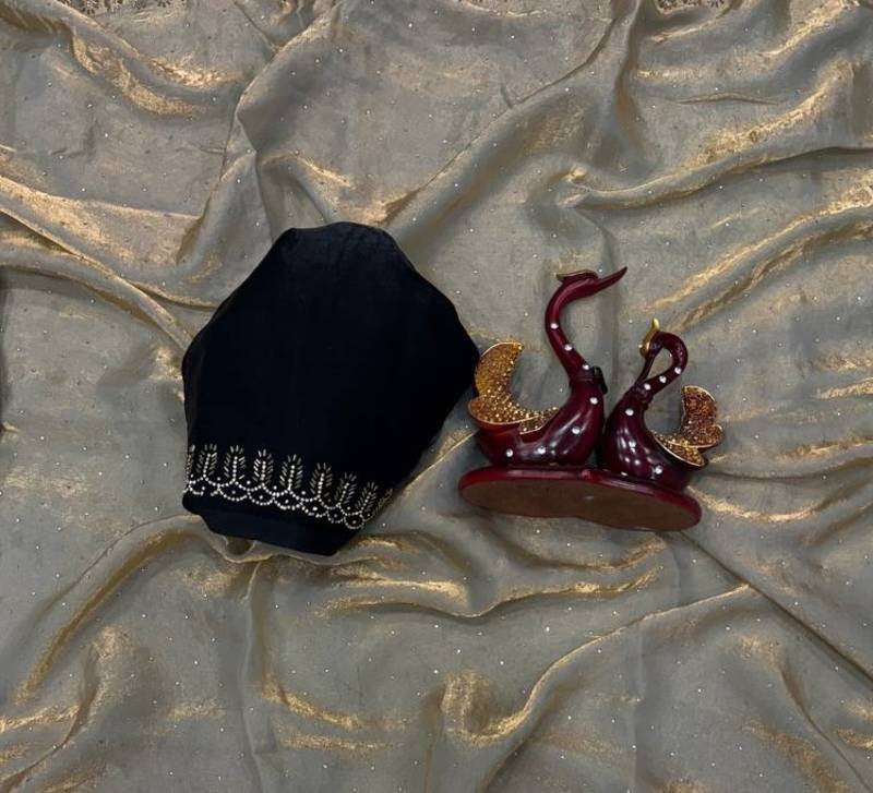 Grey Color Jarkhan Diamond Work Space Silk Saree