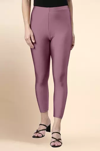 LightOnion Microfiber elastane stretch soft cropped leggings with ultrasoft waistband