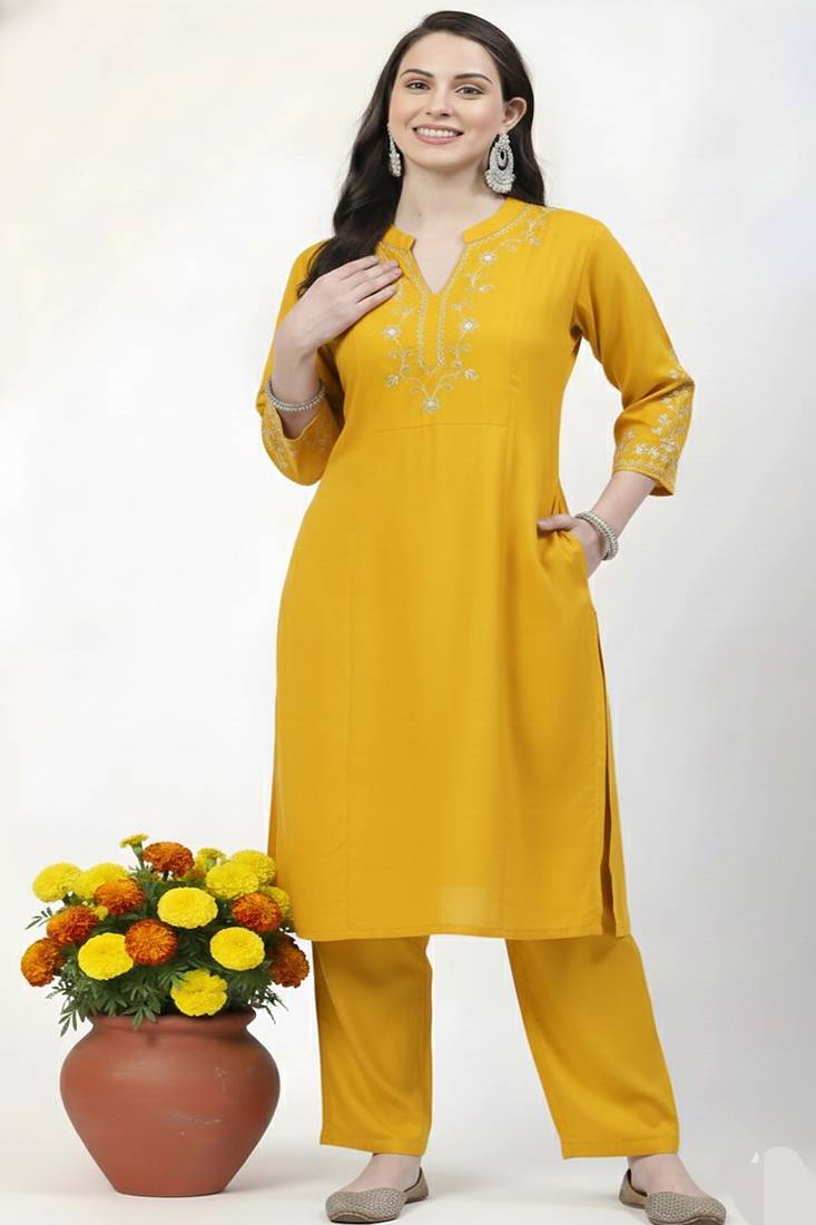 Yellow embroidered rayon kurta Pant