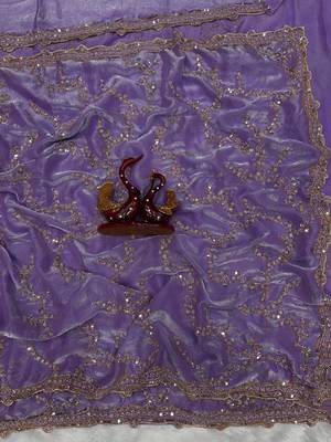 Lavender Color Beads And  Sequence Embroidery Work Space Silk Blend Saree 4