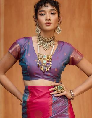 Pink silk blend saree with blouse piece 2
