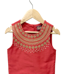 woven sleeveless embroidered top with lehenga-red & biege