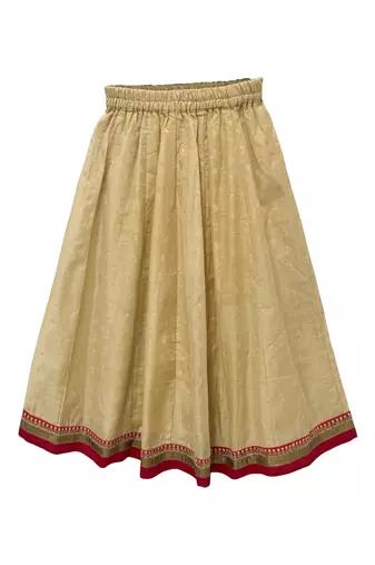 woven sleeveless embroidered top with lehenga-red & biege