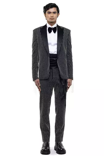 Black embroidered woolen blends tuxedo set