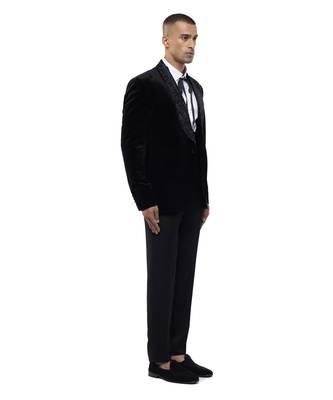 Black embroidered velvet tuxedo set 3
