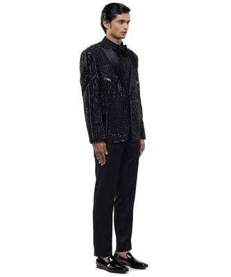 Black embroidered silk tuxedo set 4