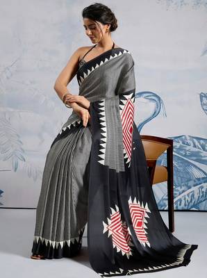 Black printed satin saree with blouse piece 5