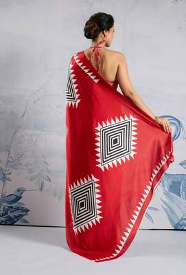 Red printed satin saree with blouse piece 3
