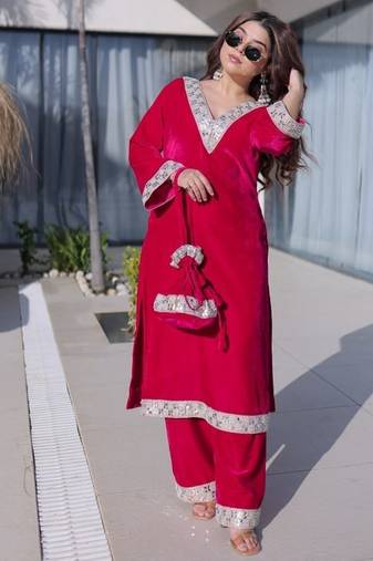 Rani Pink Velvet Zari & Mirror Work Kurta Set