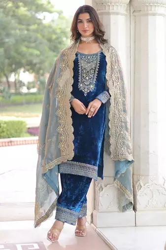 Morpich Velvet Sequins & Zari Embroidered Kurta Set