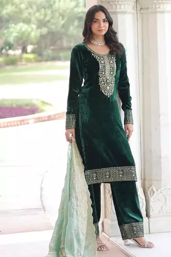 Green Velvet Zari & Sequins Embroidered Kurta Set