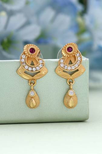 Gold color antique earrings