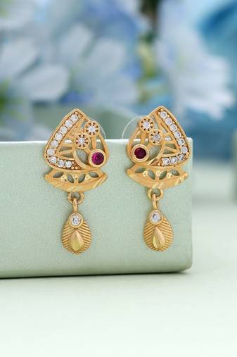 Gold color antique earrings