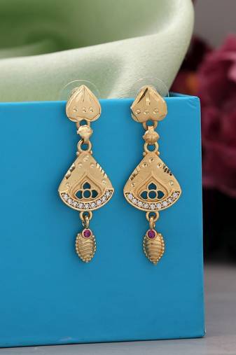 Gold color antique earrings