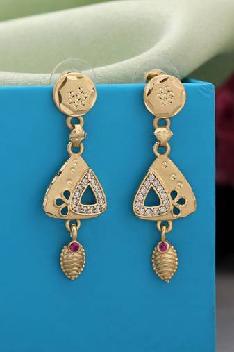 Gold color antique earrings