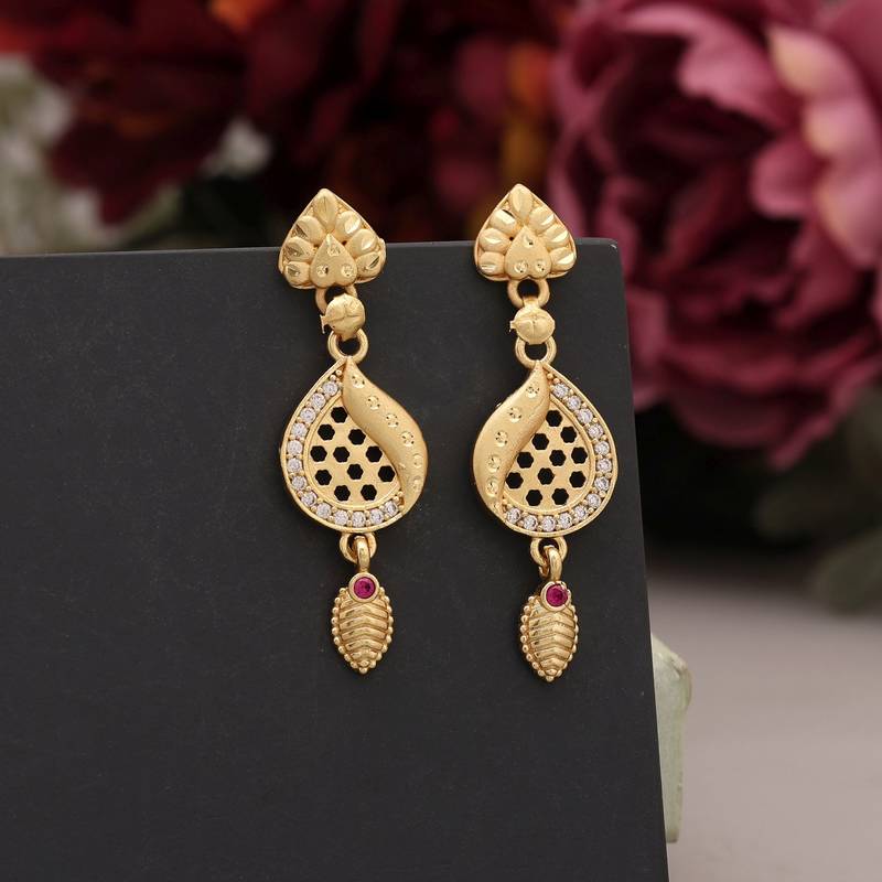 Gold color antique earrings