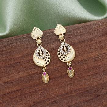 Gold color antique earrings 2