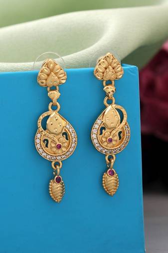 Gold color antique earrings