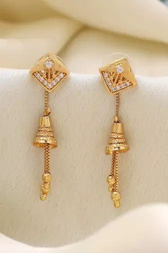 Gold color antique earrings