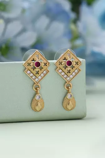Gold color antique earrings