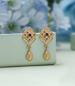 Gold color antique earrings