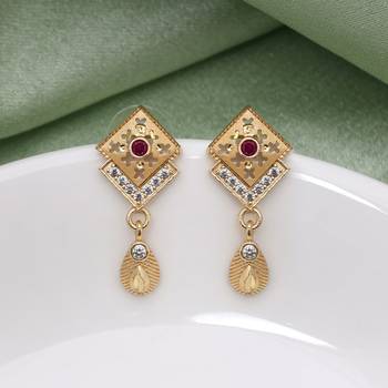 Gold color antique earrings 2