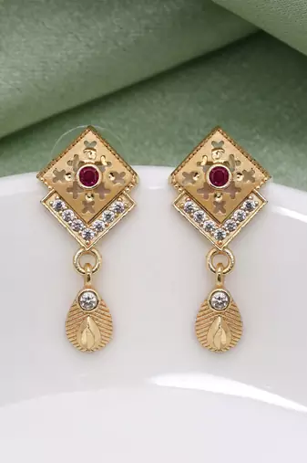 Gold color antique earrings