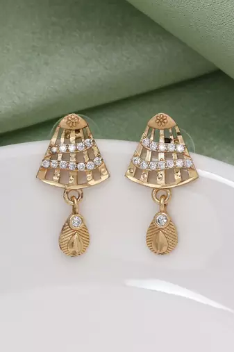 Gold color antique earrings