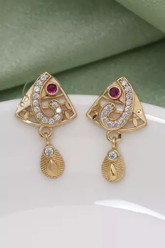 Gold color antique earrings