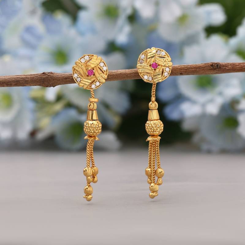 Gold color antique earrings