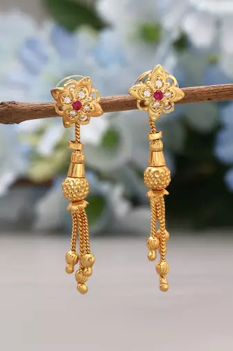 Gold color antique earrings