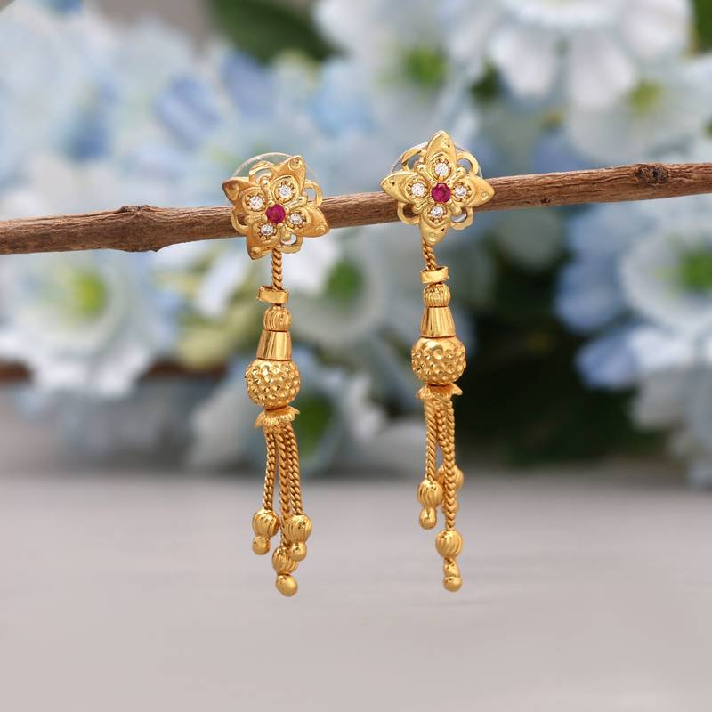 Gold color antique earrings
