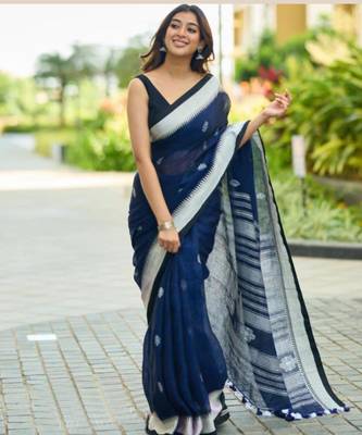 Teal blue cotton saree with contrast boarder and pallu 2