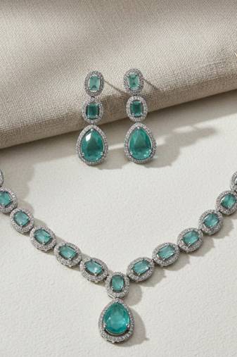Emerald grace halo necklace set