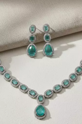 Emerald grace halo necklace set