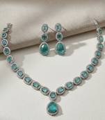 Emerald grace halo necklace set