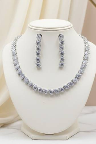 Rhodium-plated jewellery set