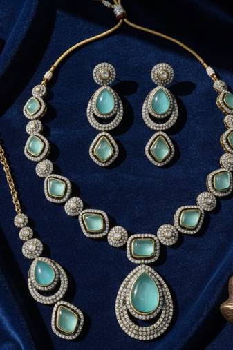 The aquamarine halo suite