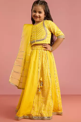 yellow bandhani printed lehenga choli set with organza dupatta