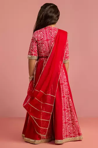 girls red bandhani printed lehenga choli set with organza dupatta 