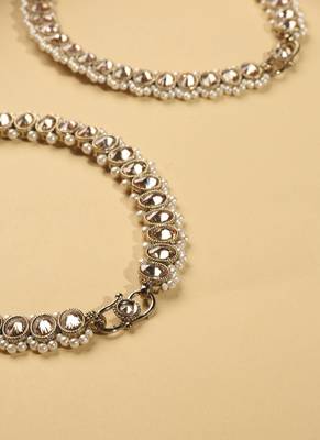 Elegant circle shape pearl brown kundan stone antique gold plated set of 2 anklet(payal) for women 4